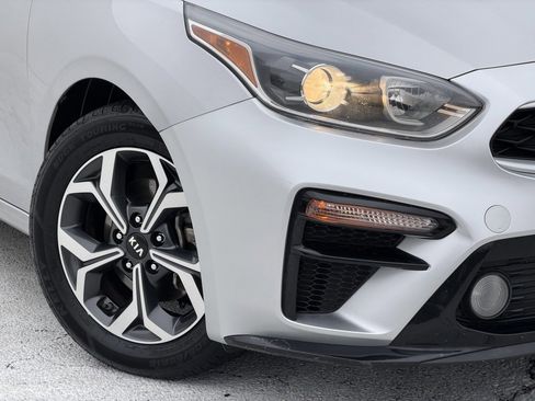 Used 2021 Kia Forte LXS image 8