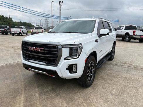Used 2021 GMC Yukon AT4 w/ Rear Media and Nav Package AWD/4WD image 2