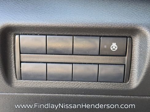 Used 2023 Nissan Kicks SR w/ SR Premium Package FWD image 28
