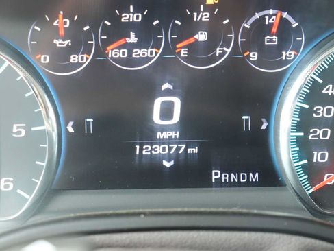 Used 2016 Chevrolet Tahoe LTZ AWD/4WD image 11