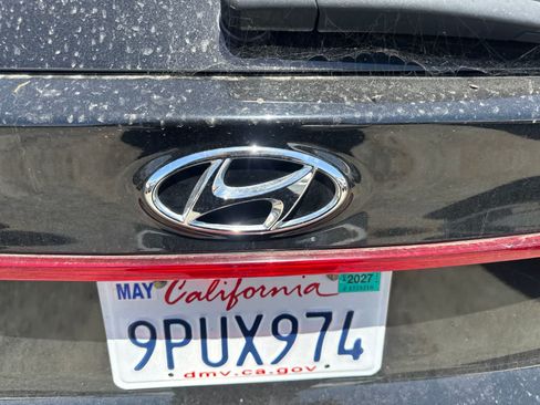 Used 2021 Hyundai Santa Fe SEL w/ Convenience Package AWD/4WD image 15