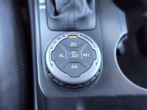 New 2025 Ford Bronco Badlands w/ Sasquatch Package image 24