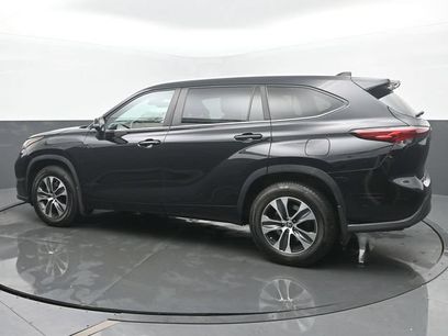 Used 2023 Toyota Highlander XLE
