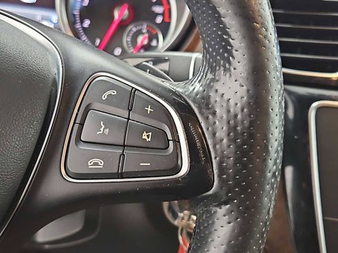 Used 2018 Mercedes-Benz GLE 350 4MATIC image 15