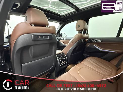Used 2023 BMW X5 sDrive40i w/ M Sport Package RWD image 29