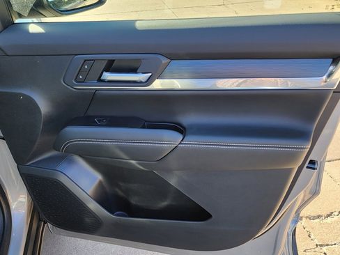 New 2026 GMC Terrain Elevation w/ Elevation Premium Package image 37