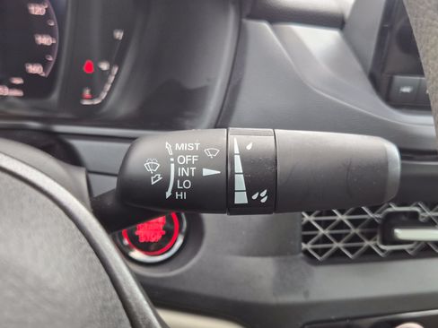 Certified 2025 Honda Accord SE image 18