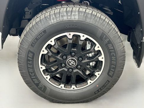 New 2026 Toyota Tundra SR5 AWD/4WD image 9