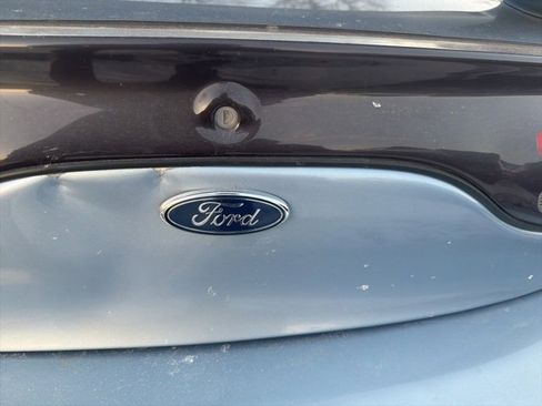 Used 1998 Ford Taurus LX image 14