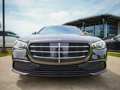 Certified 2022 Mercedes-Benz S 500 4MATIC image 7