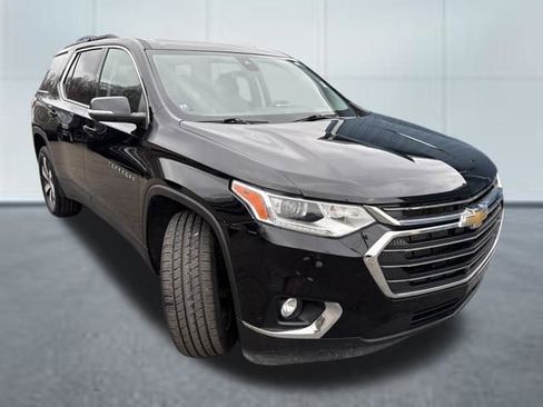 Used 2021 Chevrolet Traverse LT w/ LT Premium Package image 5