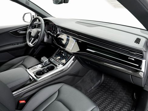 Certified 2025 Audi Q8 Premium Plus w/ Premium Plus Package image 20