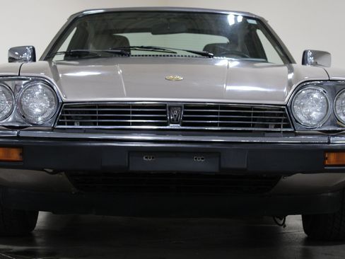 Used 1991 Jaguar XJS V12 Convertible RWD image 4