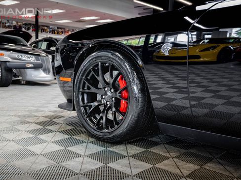 Used 2016 Dodge Challenger SRT Hellcat RWD image 49
