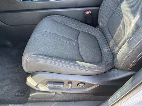 Certified 2025 Honda Pilot Sport image 14