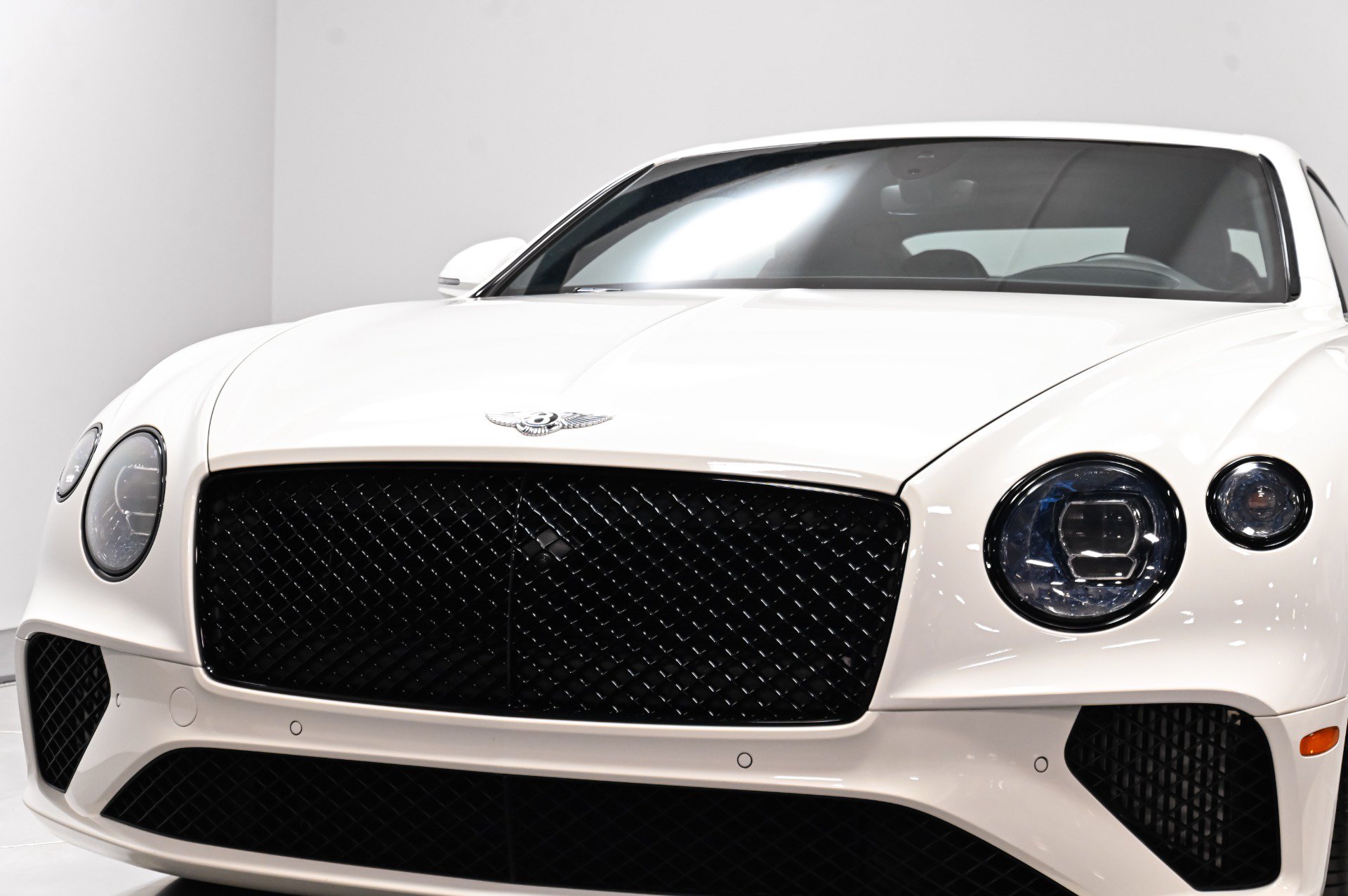 Used 2020 Bentley Continental GT AWD/4WD image 44