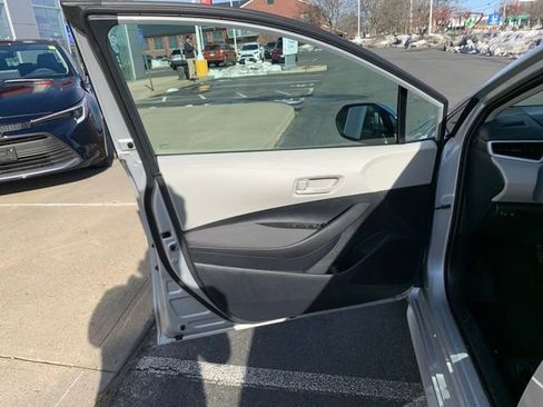 Certified 2025 Toyota Corolla LE w/ Convenience Package image 11