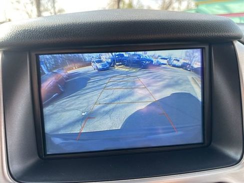 Used 2019 GMC Yukon XL SLT image 19