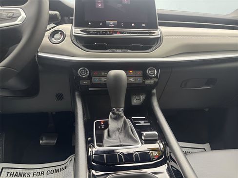New 2026 Jeep Compass Limited AWD/4WD image 11