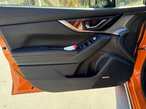 Used 2019 Subaru Crosstrek 2.0i Limited w/ Moonroof Package w/Navigation image 14