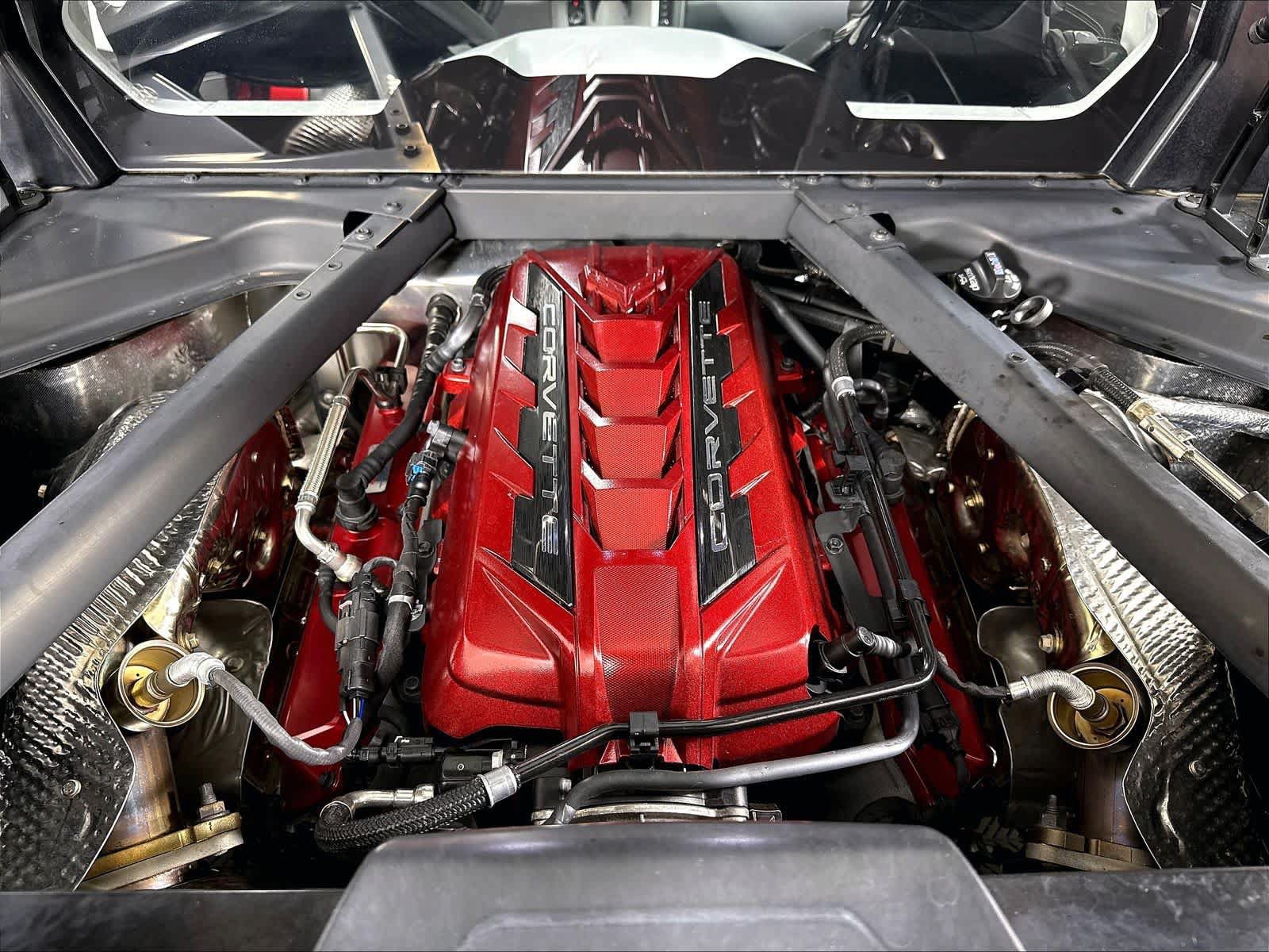 Used 2024 Chevrolet Corvette Stingray Premium Cpe w/ Battery Protection Package RWD image 29