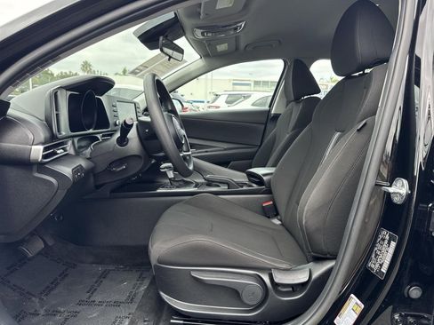 Used 2022 Hyundai Elantra SEL w/ Cargo Package image 21