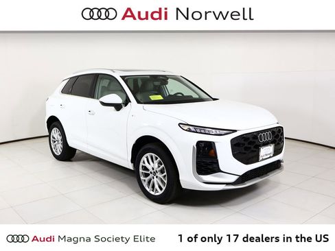 New 2026 Audi Q3 quattro 2.0T AWD/4WD image 1