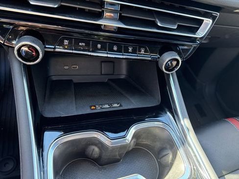 Used 2024 Chevrolet Traverse RS w/ LPO, Floor Liner Package image 22