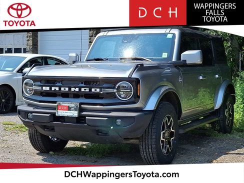 Used 2023 Ford Bronco Outer Banks AWD/4WD image 1