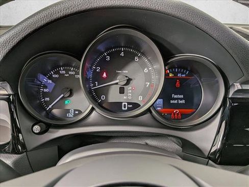 New 2026 Porsche Macan AWD/4WD image 16