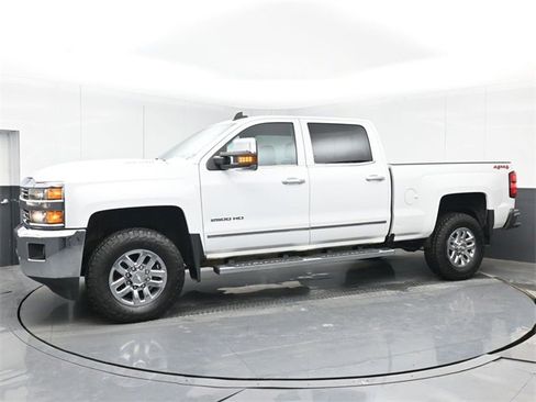 Used 2019 Chevrolet Silverado 2500 LTZ w/ Duramax Plus Package image 11
