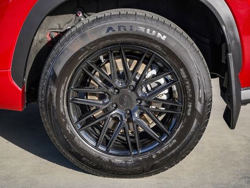 Certified 2023 Toyota Highlander LE image 8