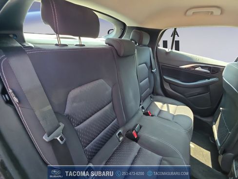 Used 2017 INFINITI QX30 FWD image 18