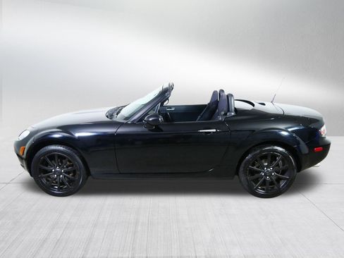 Used 2008 MAZDA MX-5 Miata Touring RWD image 4