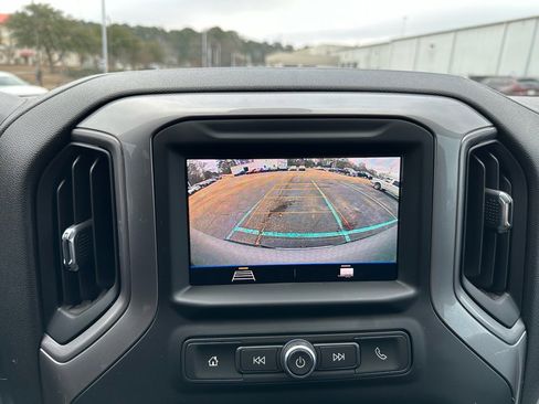 Used 2022 Chevrolet Silverado 1500 Custom w/ Safety Confidence Package image 13