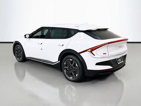 New 2025 Kia EV6 Light image 5