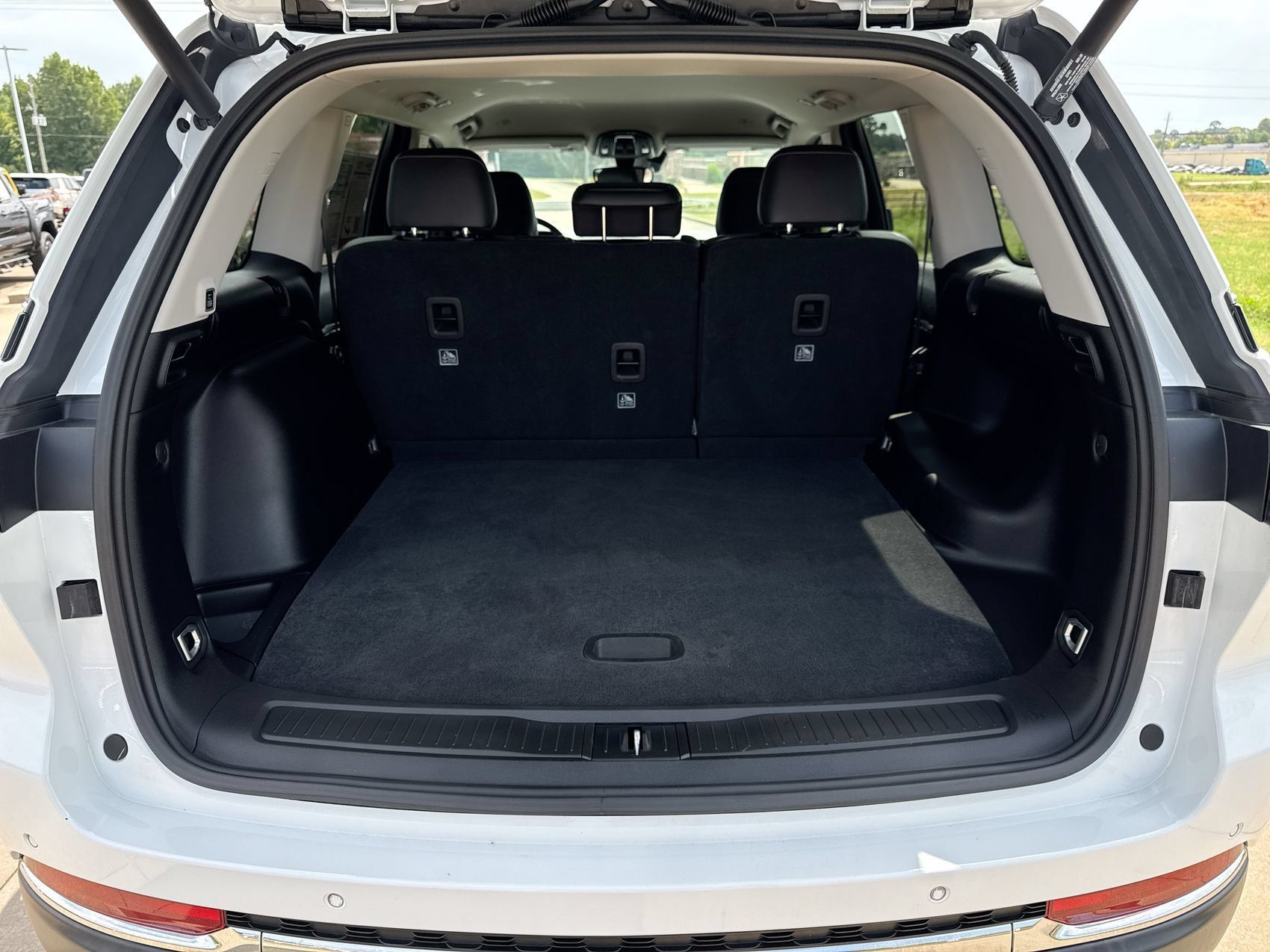 Used 2022 Jeep Grand Cherokee Limited RWD image 22