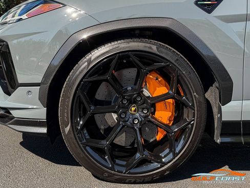 Used 2024 Lamborghini Urus Performante image 47