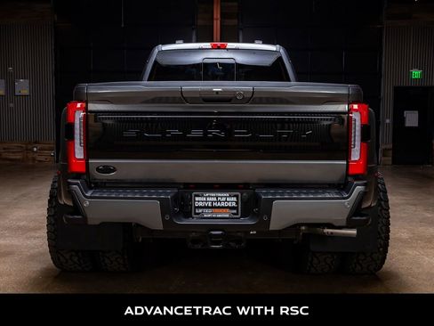 Used 2026 Ford F450 Platinum w/ FX4 Off-Road Package image 7