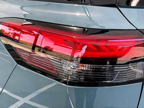 New 2026 Nissan Pathfinder SL FWD image 14