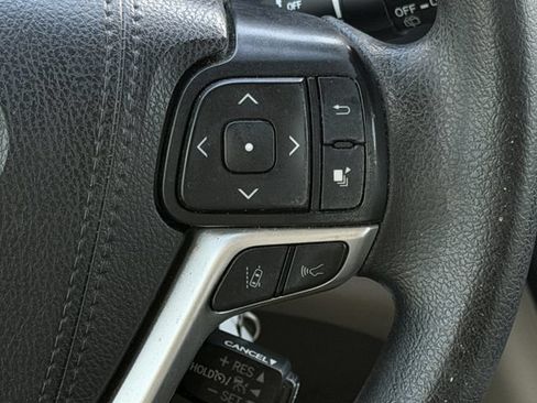 Used 2019 Toyota Sienna LE FWD image 14