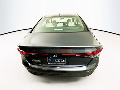 Used 2023 Honda Accord EX image 7