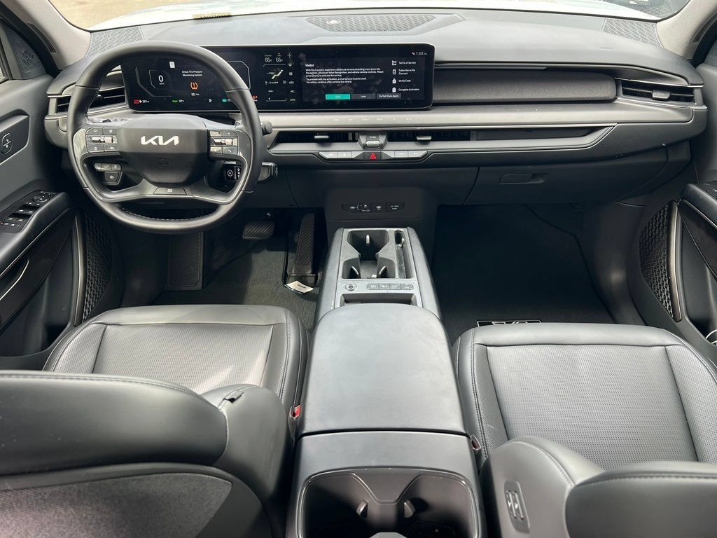Certified 2024 Kia EV9 Light Long Range RWD image 12