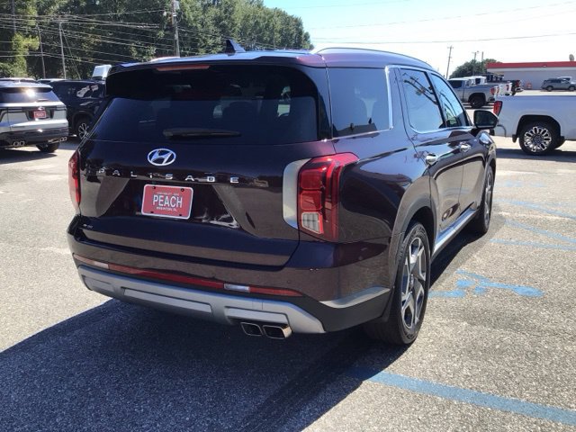 Used 2023 Hyundai Palisade SEL w/ Premium Package FWD image 6