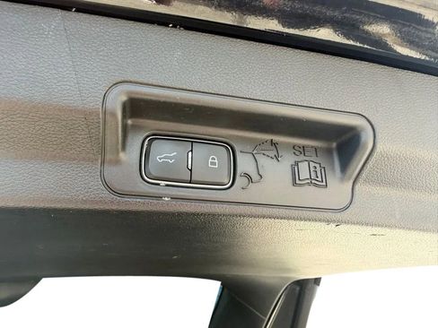 Used 2020 Ford Explorer ST w/ ST Street Pack image 37