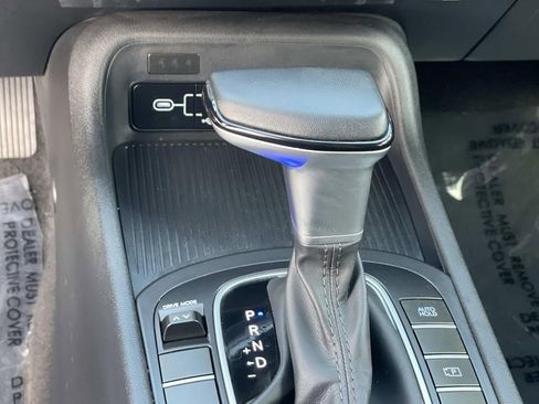 Certified 2024 Hyundai Kona SEL image 12