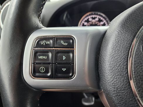 Used 2014 Jeep Wrangler Unlimited Rubicon AWD/4WD image 16