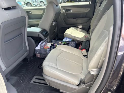 Used 2016 Chevrolet Traverse LT AWD/4WD image 12