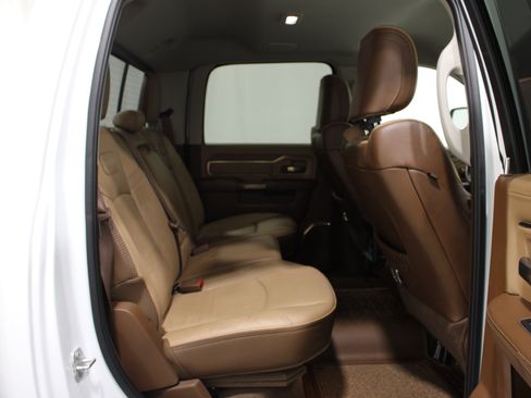 Used 2024 RAM 2500 Limited AWD/4WD image 26