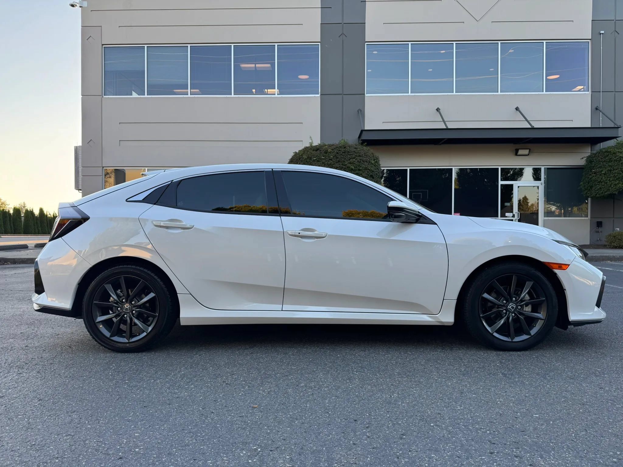 Used 2020 Honda Civic EX image 12